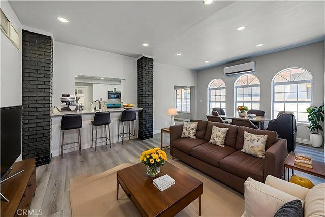 5334 Victoria Ave, Los Angeles, CA 90043