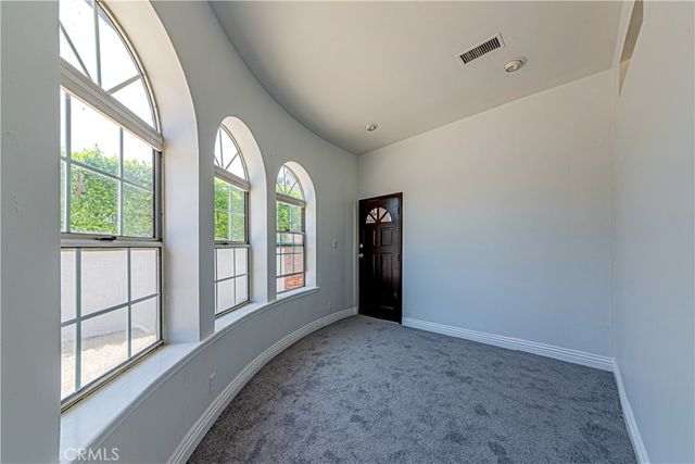 5334 Victoria Ave, Los Angeles, CA 90043