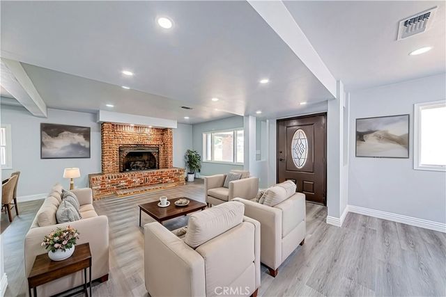 5334 Victoria Ave, Los Angeles, CA 90043