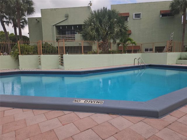 11071 NW 7th St 104-15, Miami, FL 33172