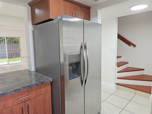 11071 NW 7th St 104-15, Miami, FL 33172