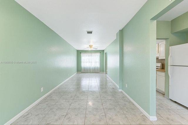 427 NW 84th Ter 427, Miami, FL 33150