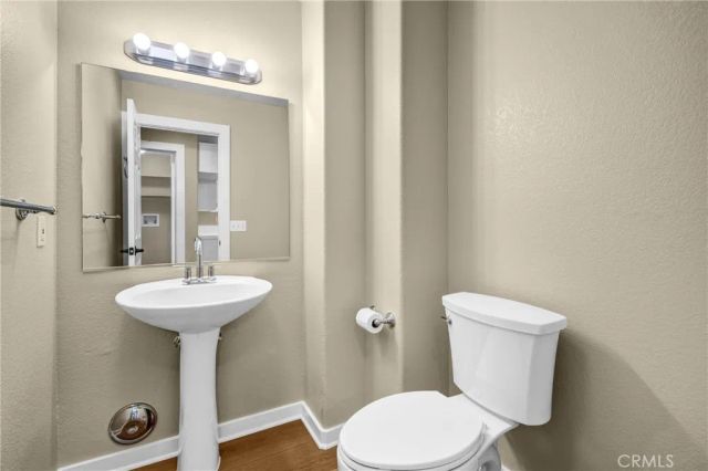 566 Hooper, Simi Valley, CA 93065