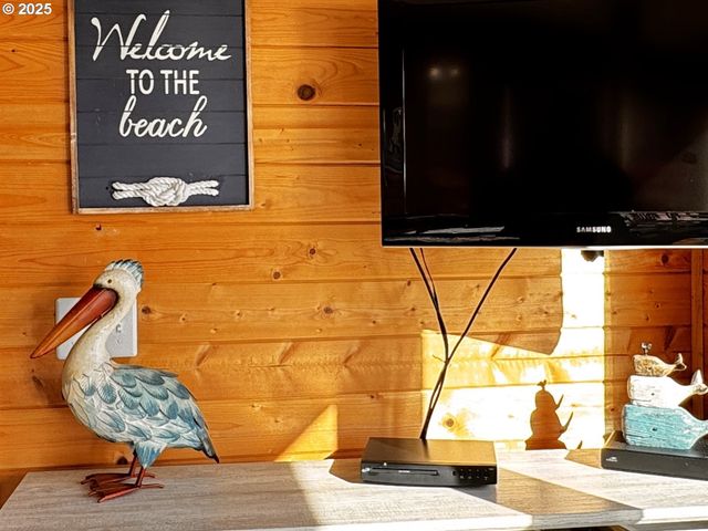 19921 WHALESHEAD Rd T 1, Brookings, OR 97415