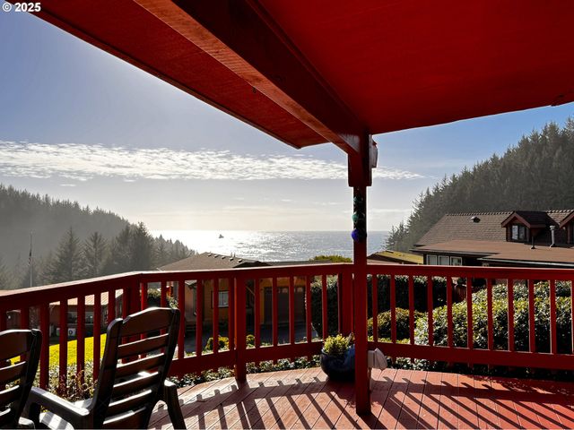 19921 WHALESHEAD Rd T 1, Brookings, OR 97415