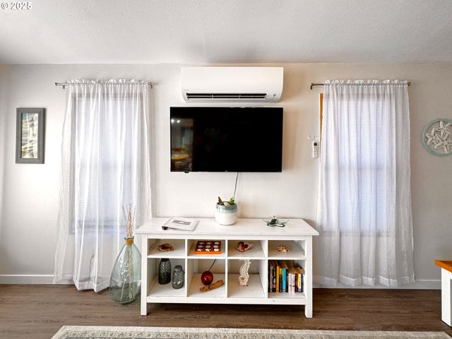 19921 WHALESHEAD Rd T 1, Brookings, OR 97415