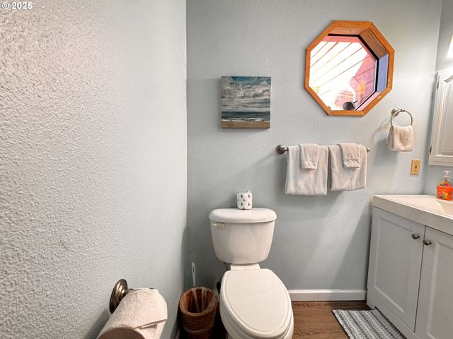 19921 WHALESHEAD Rd T 1, Brookings, OR 97415