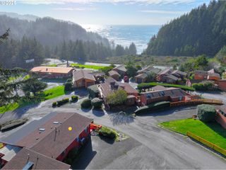 19921 WHALESHEAD Rd T 1, Brookings, OR 97415