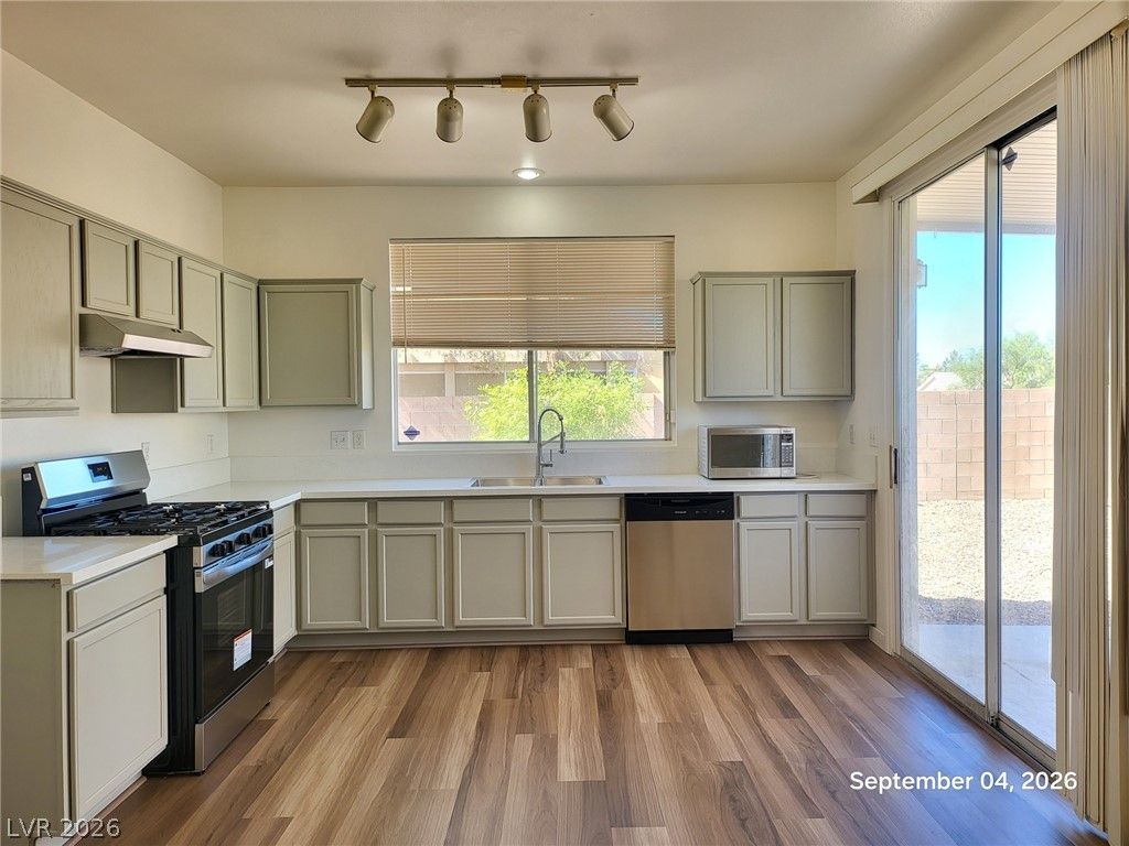 525 Siberia Street, Henderson, NV 89052 — photo 2