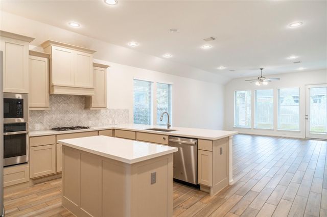 31410 Golden Cliffs Lane, Fulshear, TX 77441