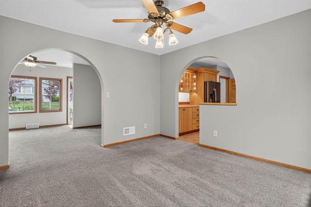 1139 Madison Street, Cedar Falls, IA 50613