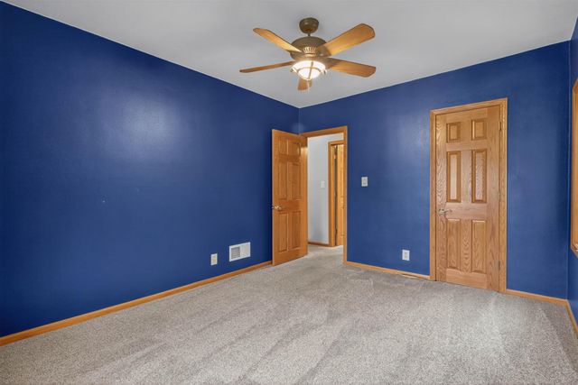 1139 Madison Street, Cedar Falls, IA 50613