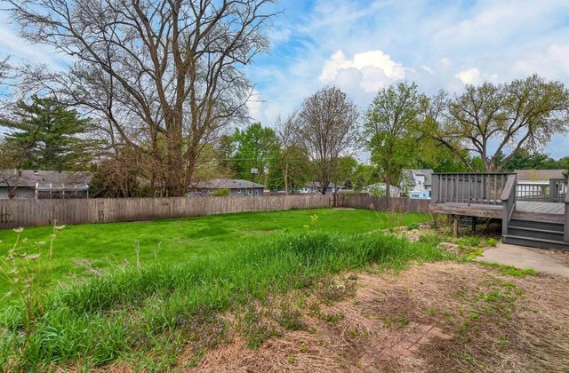 1139 Madison Street, Cedar Falls, IA 50613