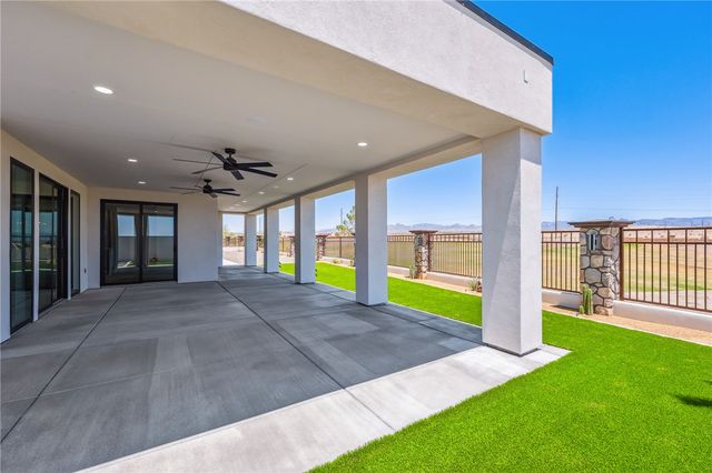 2446 E La Mancha, Fort Mohave, AZ 86426
