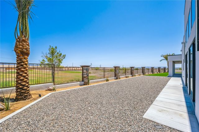 2446 E La Mancha, Fort Mohave, AZ 86426