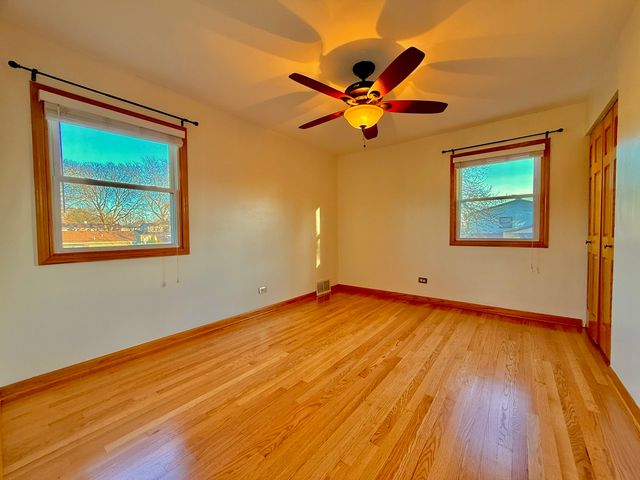 1403 S Birch Drive, Mount Prospect, IL 60056