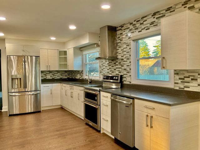 1403 S Birch Drive, Mount Prospect, IL 60056