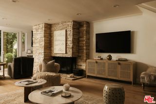 263 S Barrington Avenue, Los Angeles, CA 90049