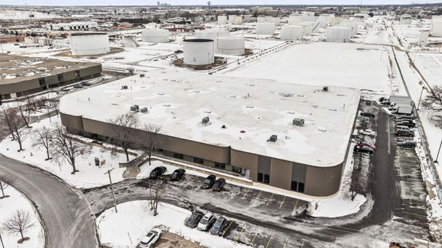 1980 S. Carboy Road, Mount Prospect, IL 60056