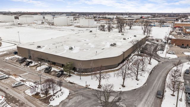 1980 S. Carboy Road, Mount Prospect, IL 60056