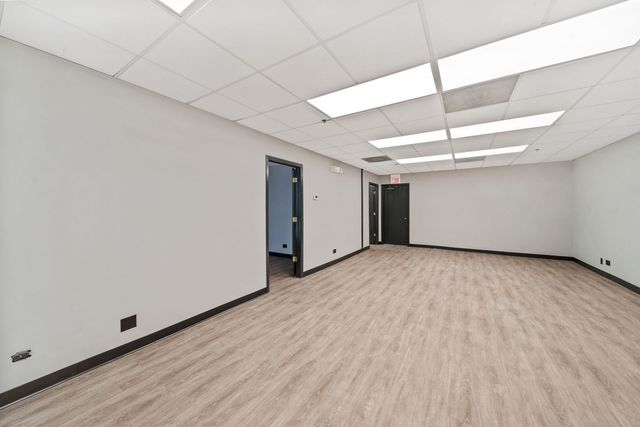 1980 S. Carboy Road, Mount Prospect, IL 60056