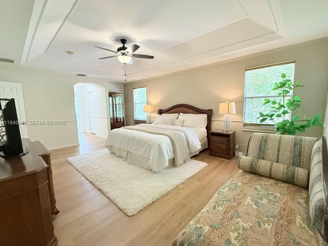 19421 Stonebrook St, Weston, FL 33332