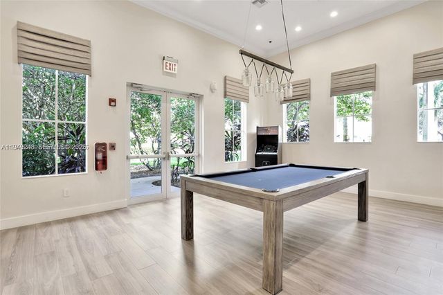 19421 Stonebrook St, Weston, FL 33332