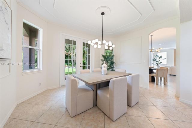 19421 Stonebrook St, Weston, FL 33332