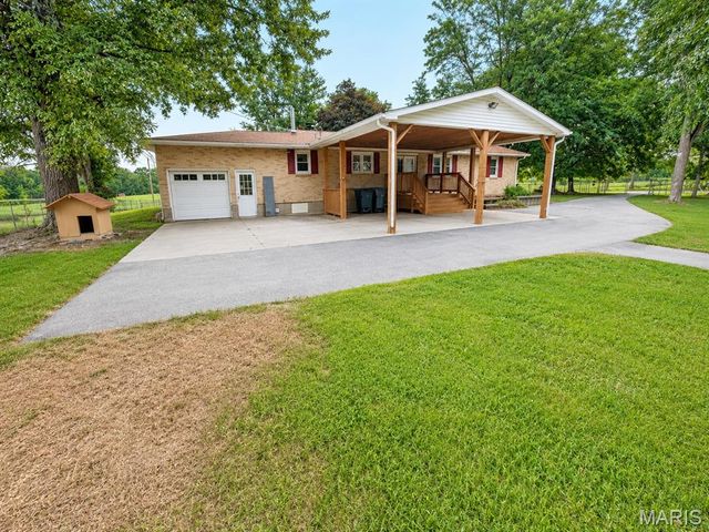 15 Quarry Road, Troy, MO 63379