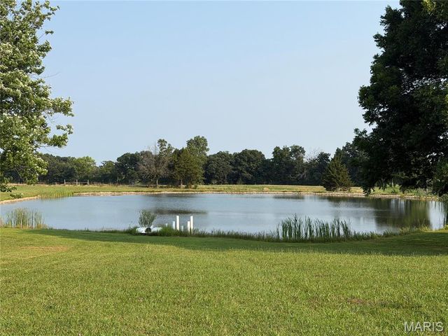 15 Quarry Road, Troy, MO 63379