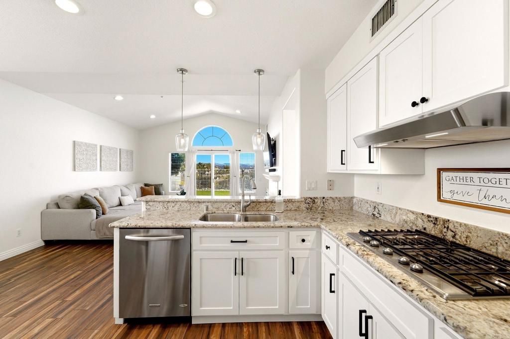 2467 Rock View, Escondido, CA 92026 — photo 4