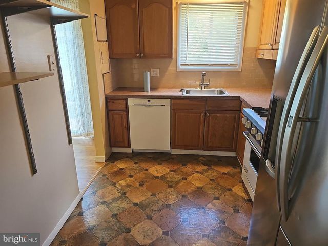 6317 PEARCE AVE, Baltimore, MD 21215