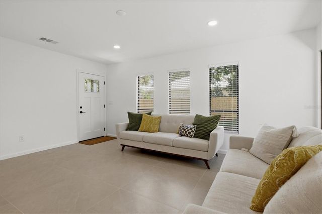 3663 EGERTON CIRCLE, Sarasota, FL 34233