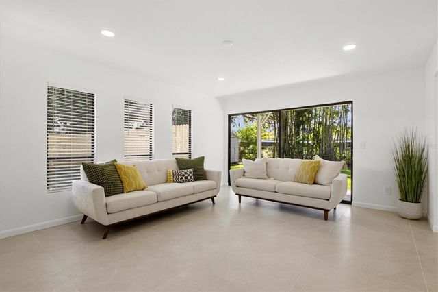 3663 EGERTON CIRCLE, Sarasota, FL 34233