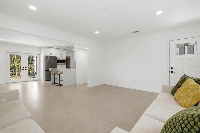 3663 EGERTON CIRCLE, Sarasota, FL 34233