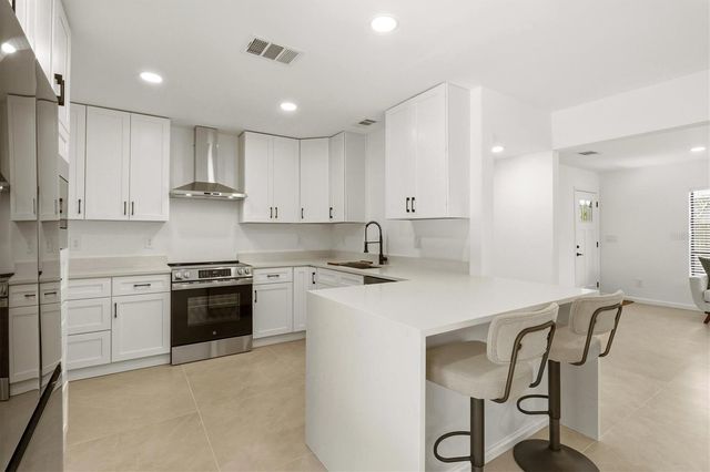 3663 EGERTON CIRCLE, Sarasota, FL 34233