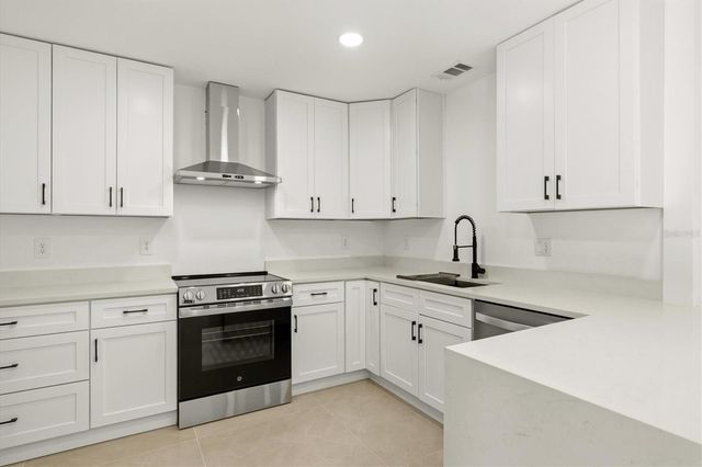 3663 EGERTON CIRCLE, Sarasota, FL 34233