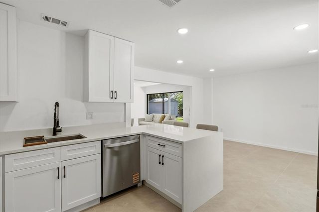 3663 EGERTON CIRCLE, Sarasota, FL 34233