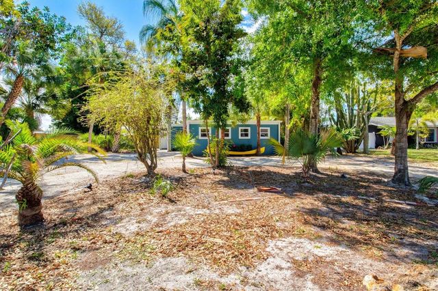 3663 EGERTON CIRCLE, Sarasota, FL 34233