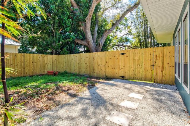 3663 EGERTON CIRCLE, Sarasota, FL 34233