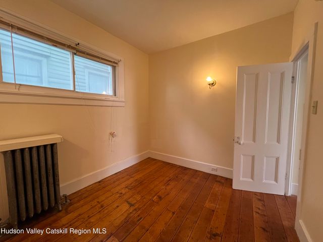 9 N Franklin Street, Athens, NY 12015