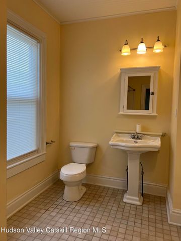 9 N Franklin Street, Athens, NY 12015