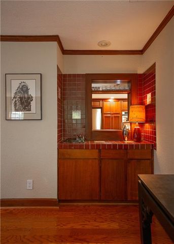 604 W 70th Street, Kansas City, MO 64113