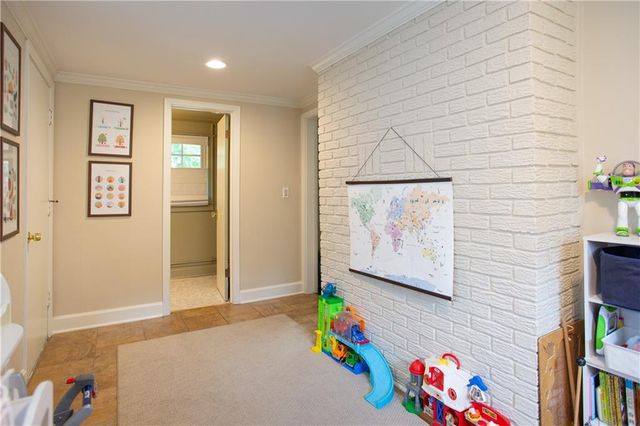 604 W 70th Street, Kansas City, MO 64113