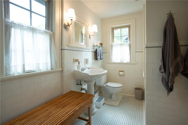 604 W 70th Street, Kansas City, MO 64113