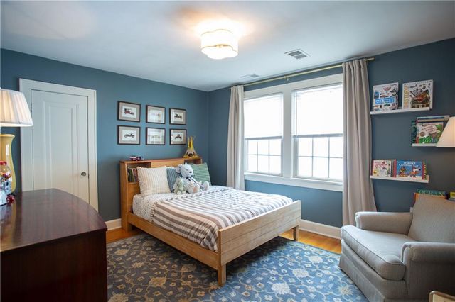 604 W 70th Street, Kansas City, MO 64113