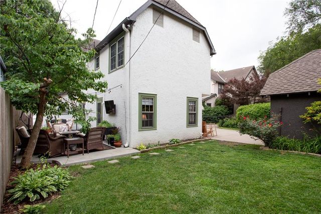 604 W 70th Street, Kansas City, MO 64113