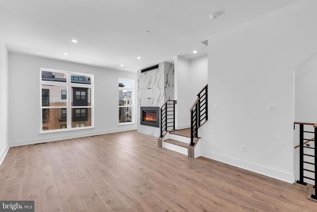 2134 TYSONS RIDGELINE RD, Falls Church, VA 22043