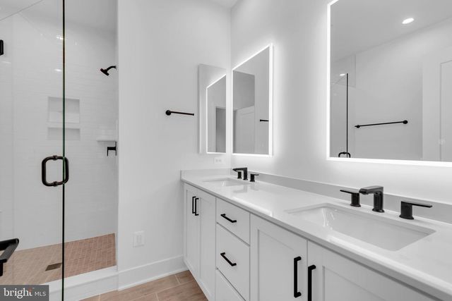 2134 TYSONS RIDGELINE RD, Falls Church, VA 22043