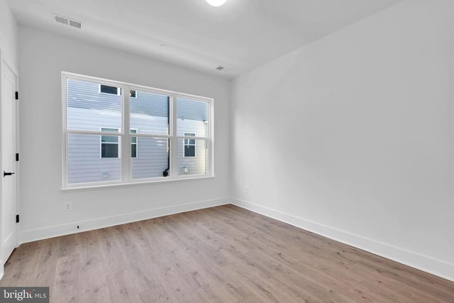 2134 TYSONS RIDGELINE RD, Falls Church, VA 22043